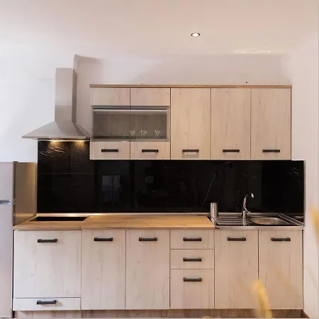 Garden House בית נופש קאנוני